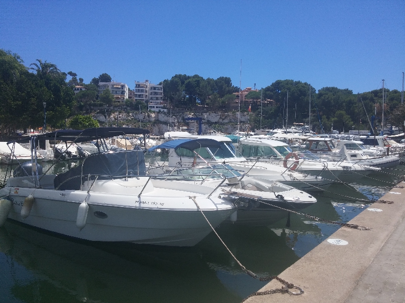 Jachty - Przystań w Porto Cristo