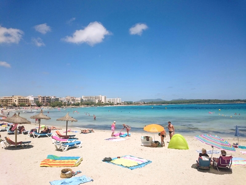 Plaża w Cala Moreia