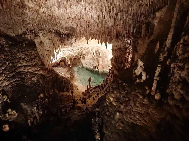 Wnętrze jaskini Porto Cristo